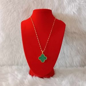 Original 18k Saudi Gold Necklace with Four Leaf Clover Pendant